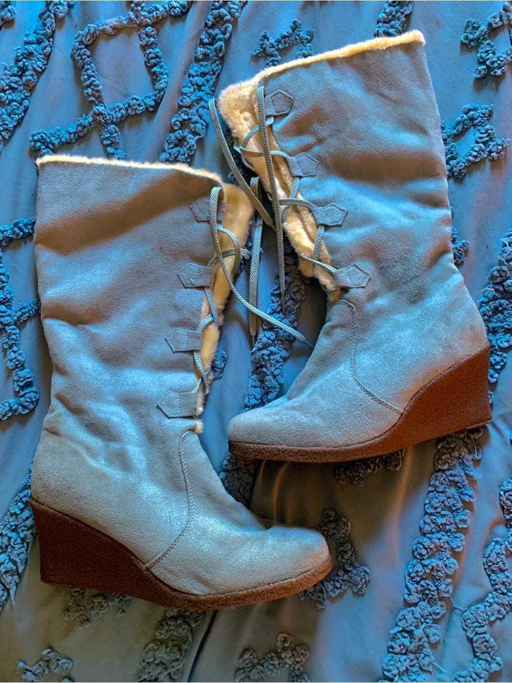 Vintage Suzanne Somers Light Blue Suede Wedge Lace-Up Boots with Faux Fur Trim